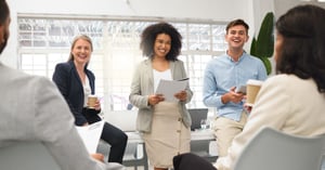 Portada blog Por qué invertir en diseño UX - UiX